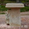 Altar en piedra con escultura de San Miguel Arcángel - vista lateral