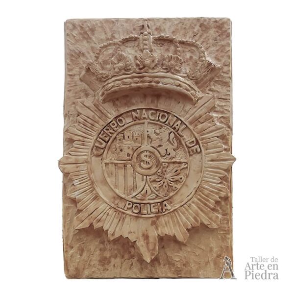 Escudo cuerpo nacional de policia esculpido en piedra